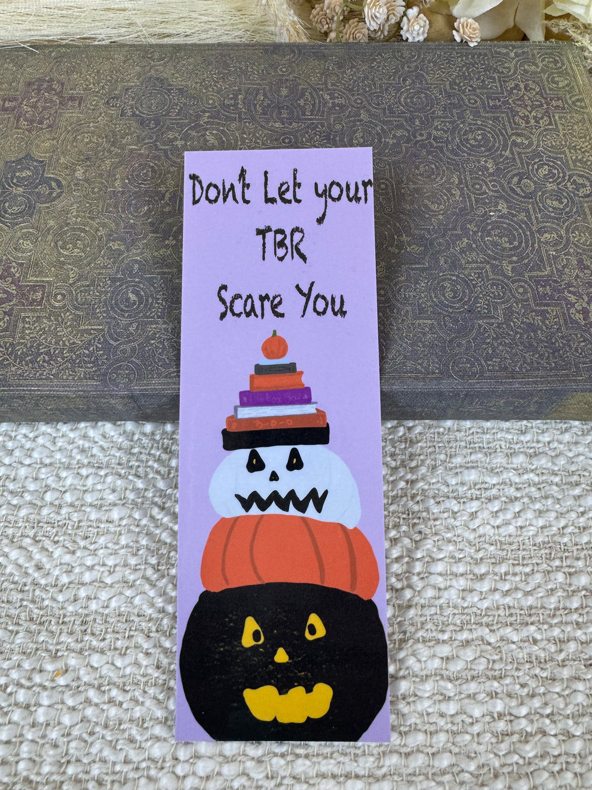 Halloween Pumpkin Laminated Bookmark | Don’t Let Your TBR Scare You