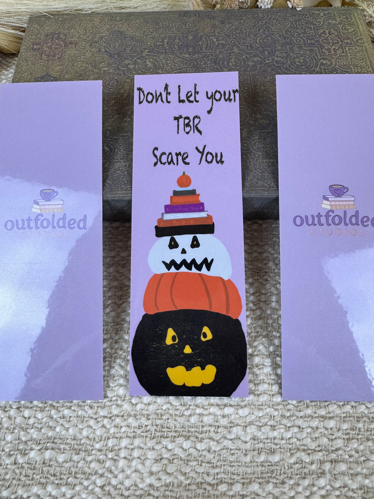 Halloween Pumpkin Laminated Bookmark | Don’t Let Your TBR Scare You