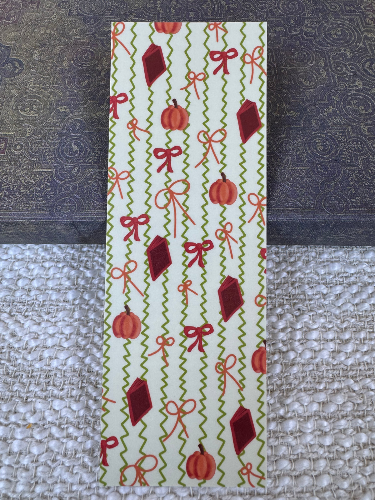 Fall Girly Reader Bookmark – Pumpkins, Books & Bows