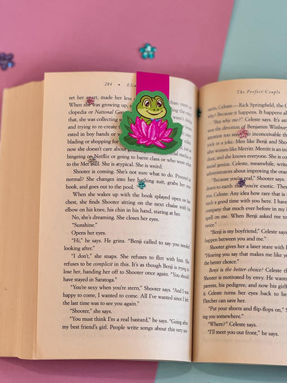 Reading Frog Magnetic Bookmark – Lily Pad Bookish Gift