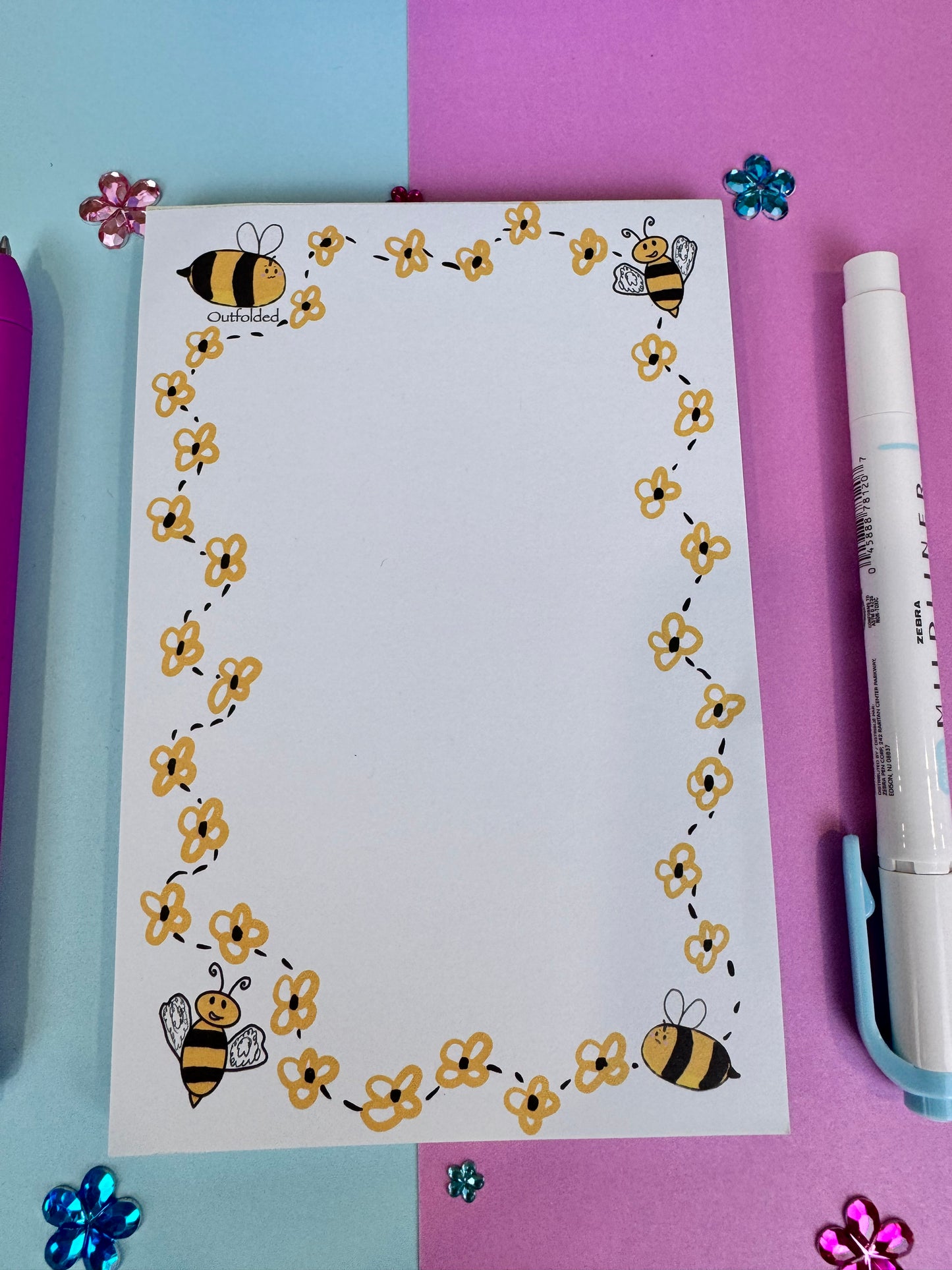 Bumblebee Buzzing Cuties 4x6 Inch 50 Page Notepad