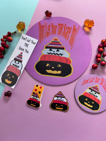 Spooky Jack-o-Lanterns And Their Scary To Be Read Pile