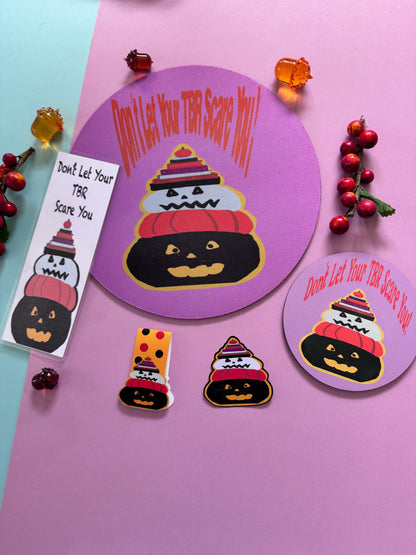 Spooky Jack-o-Lanterns And Their Scary To Be Read Pile