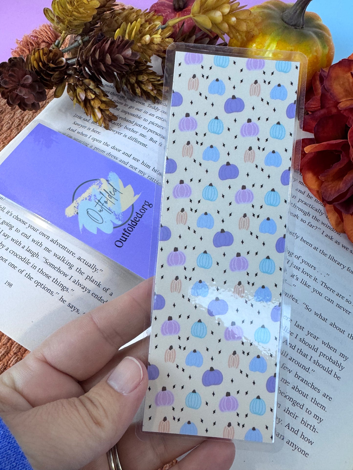 Pastel Pumpkin Bookmark –  Cozy Autumn Reading Gift for Book Lovers