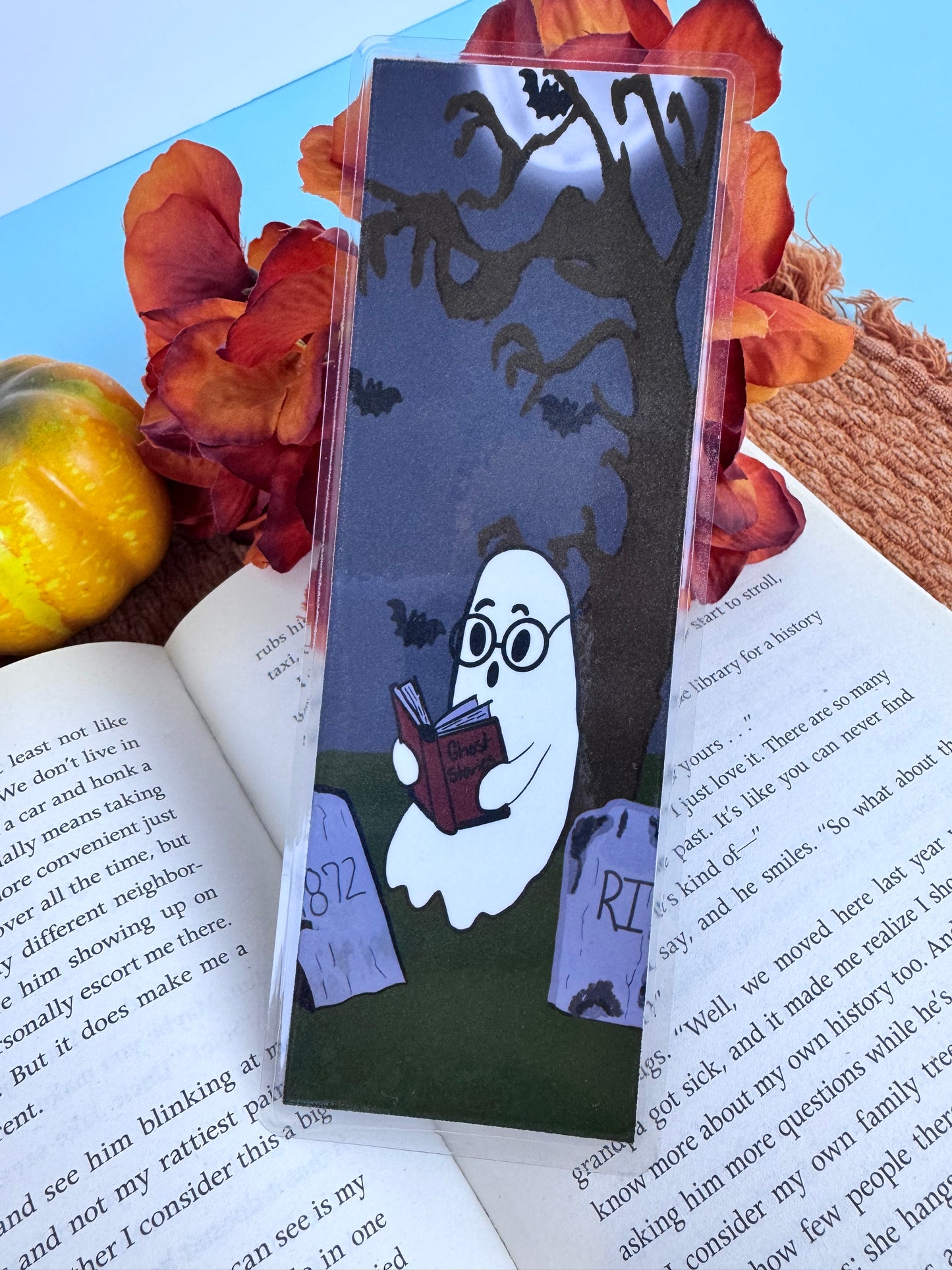 Cute Ghost Bookmark – Spooky Tree, Bats & Cemetery Scene, Halloween Book Lover Gift
