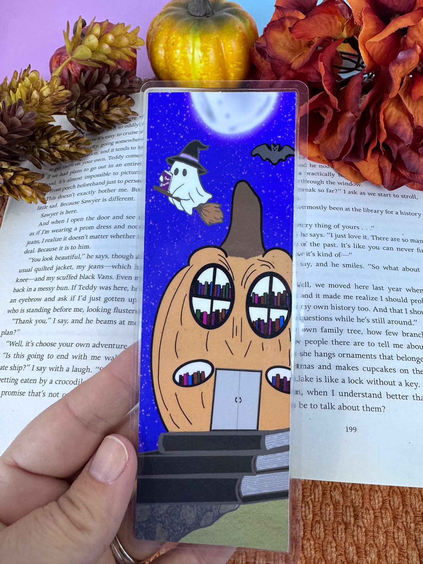 Cute Ghost Bookmark – Spooky Book Lover Gift for Halloween Reading