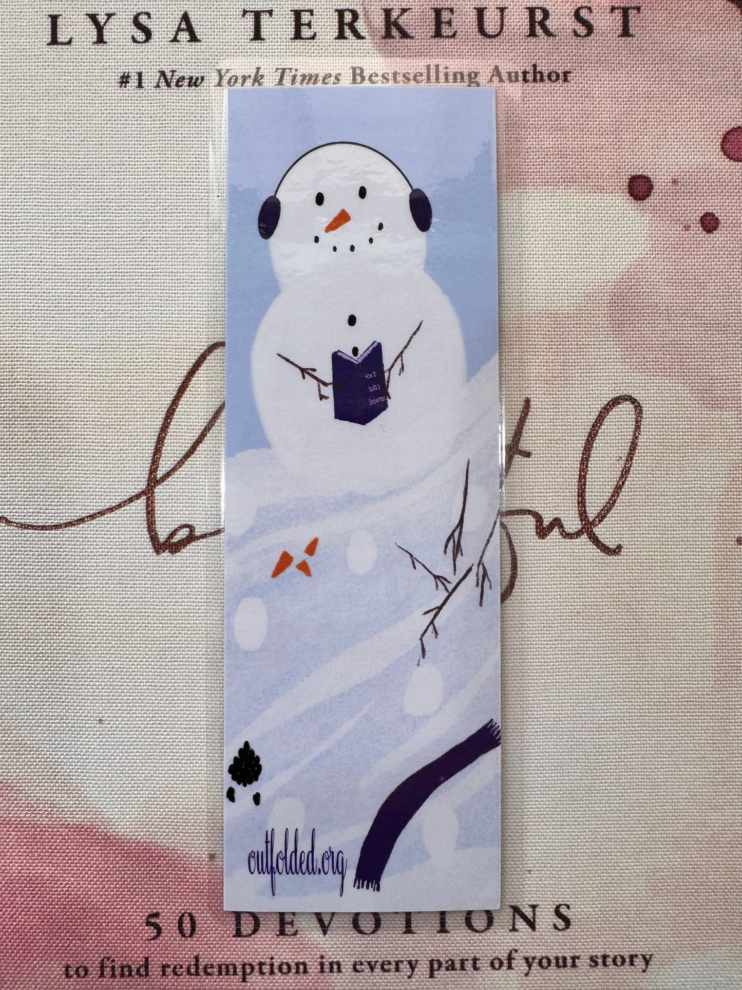 Building A Snowman Winter Bookmark - Snowman That Loves To Read
